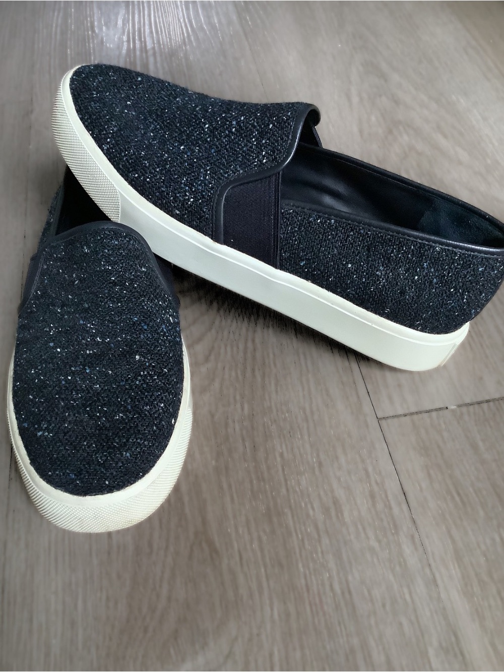 Vince Blair Slip-On Women's Sneakers in Navy Tweed with White Sole 5.5M - Picture 2 of 3